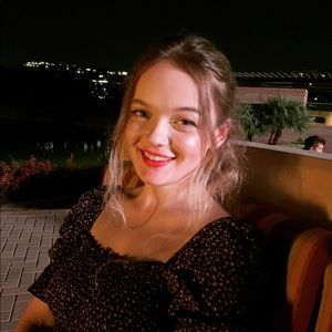 Meet your Posher, Cayla